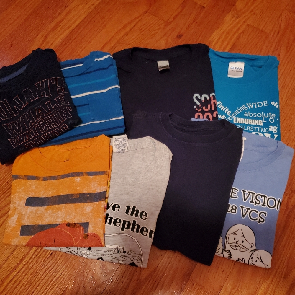 Boy's shirts (XS & S)